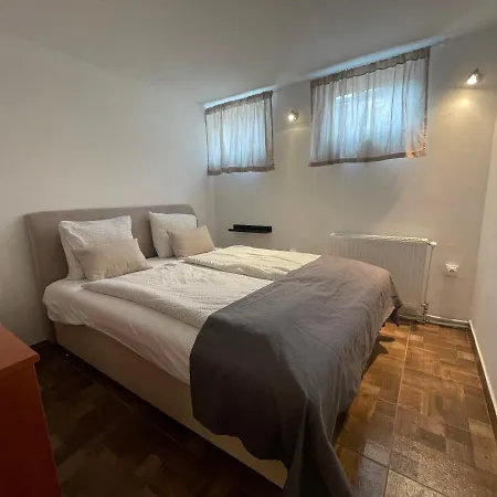 Smeraldo Apartmanok Siófok Zewnętrze zdjęcie