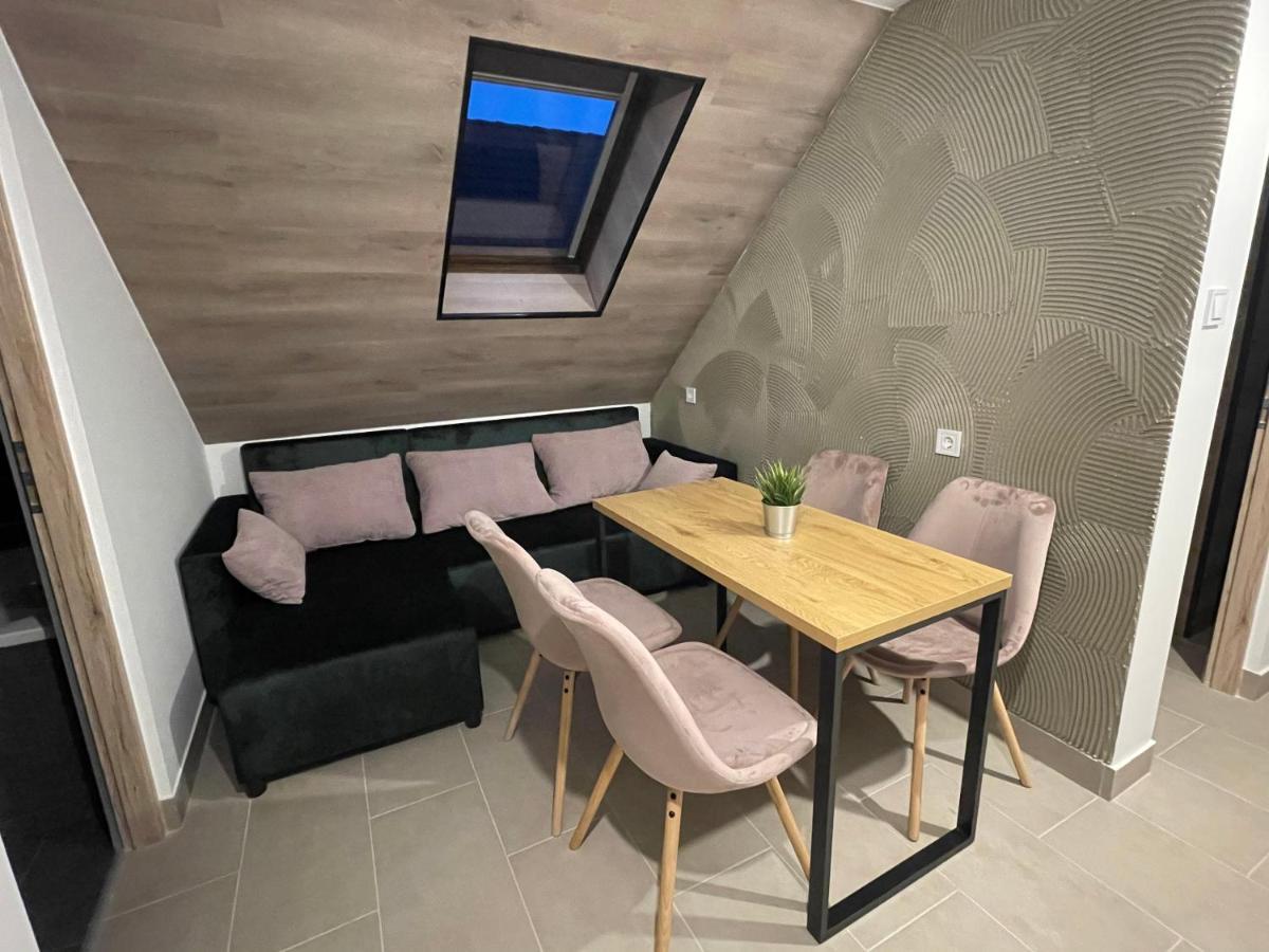 Smeraldo Apartment
