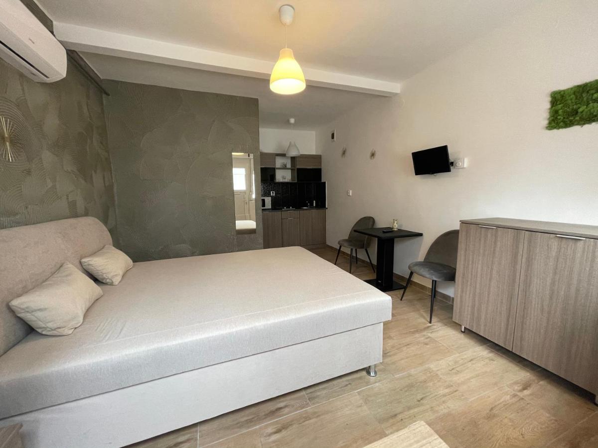 Smeraldo Apartment